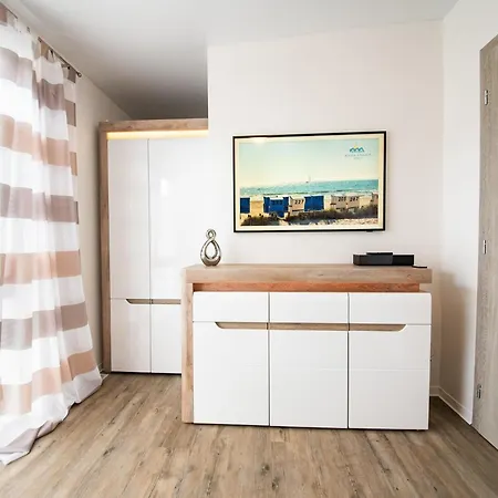 펜션 Geraeumiges In In Strandnaehe 담프